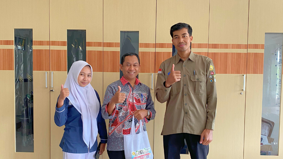 Penjemputan Siswi PKL SMK Swadipa Natar di Institut Teknologi dan Bisnis Diniyyah Lampung