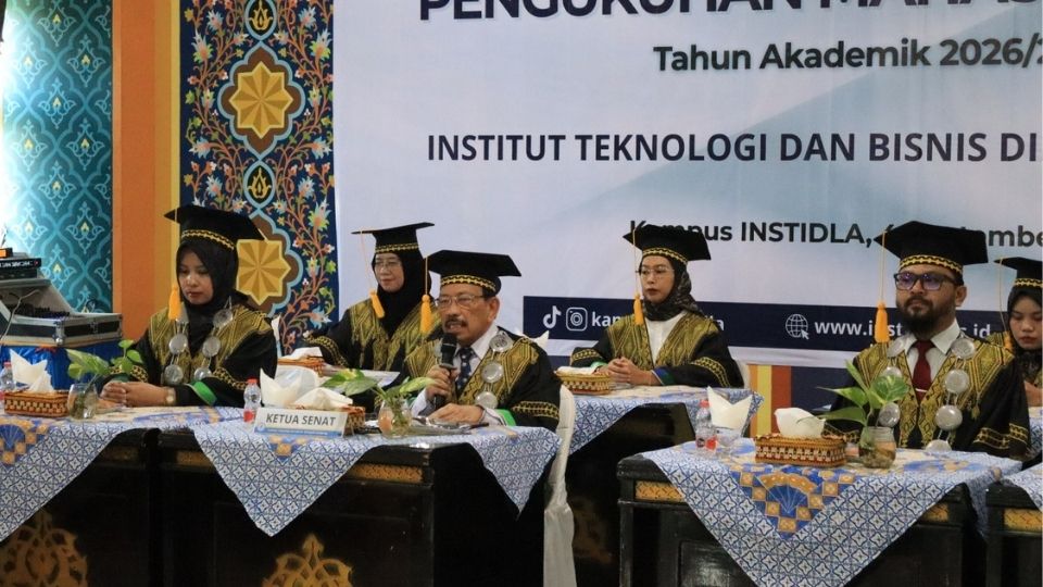 Sidang Senat Terbuka INSTIDLA Kukuhkan Mahasiswa Baru Tahun Akademik 2026/2027
