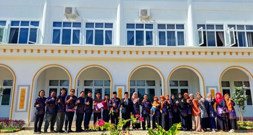 Restrukturisasi Organisasi Institut Teknologi dan Bisnis Diniyyah Lampung